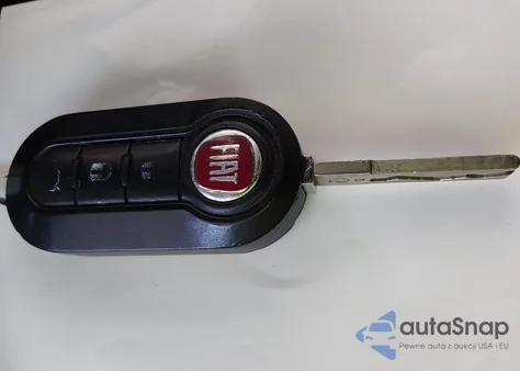 2016 Fiat 500E Battery Electric z USA, uszkodzony, nr VIN 3C3CFFGE7GT229406